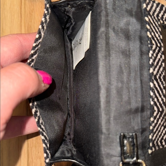 Vera Bradley Geometric Black and White Wallet Set - Picture 8 of 10